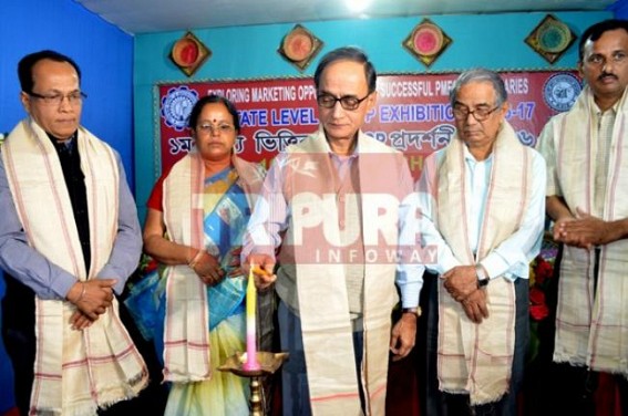 Industry Minister inaugurates Khadi-Fair Industry Minister inaugurates Khadi-Fair
